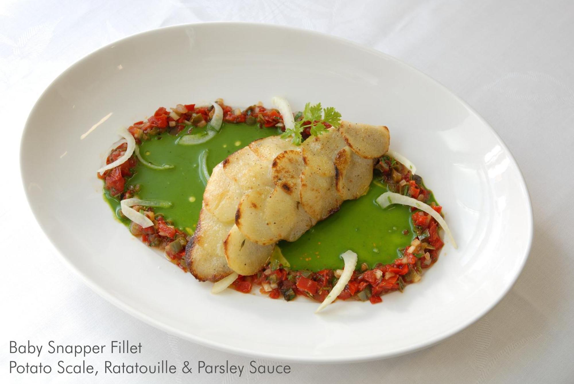 Craig'S Royal Hotel Ballarat Luaran gambar A prepared fillet of a grouper