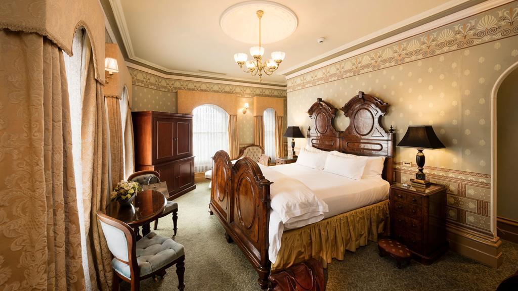 Craig'S Royal Hotel Ballarat Luaran gambar A bedroom at the Hotel St. George