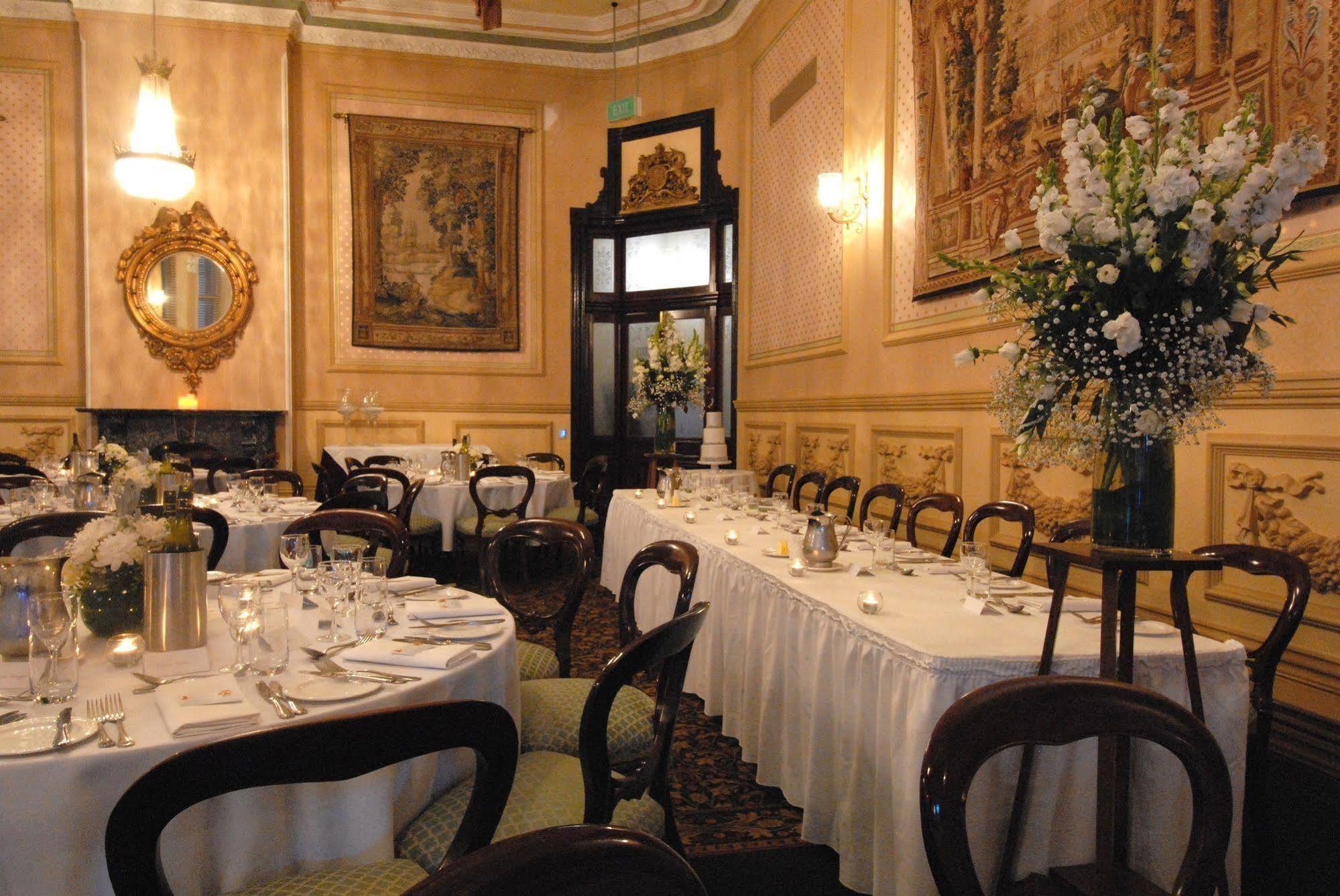 Craig'S Royal Hotel Ballarat Luaran gambar The interior of the restaurant