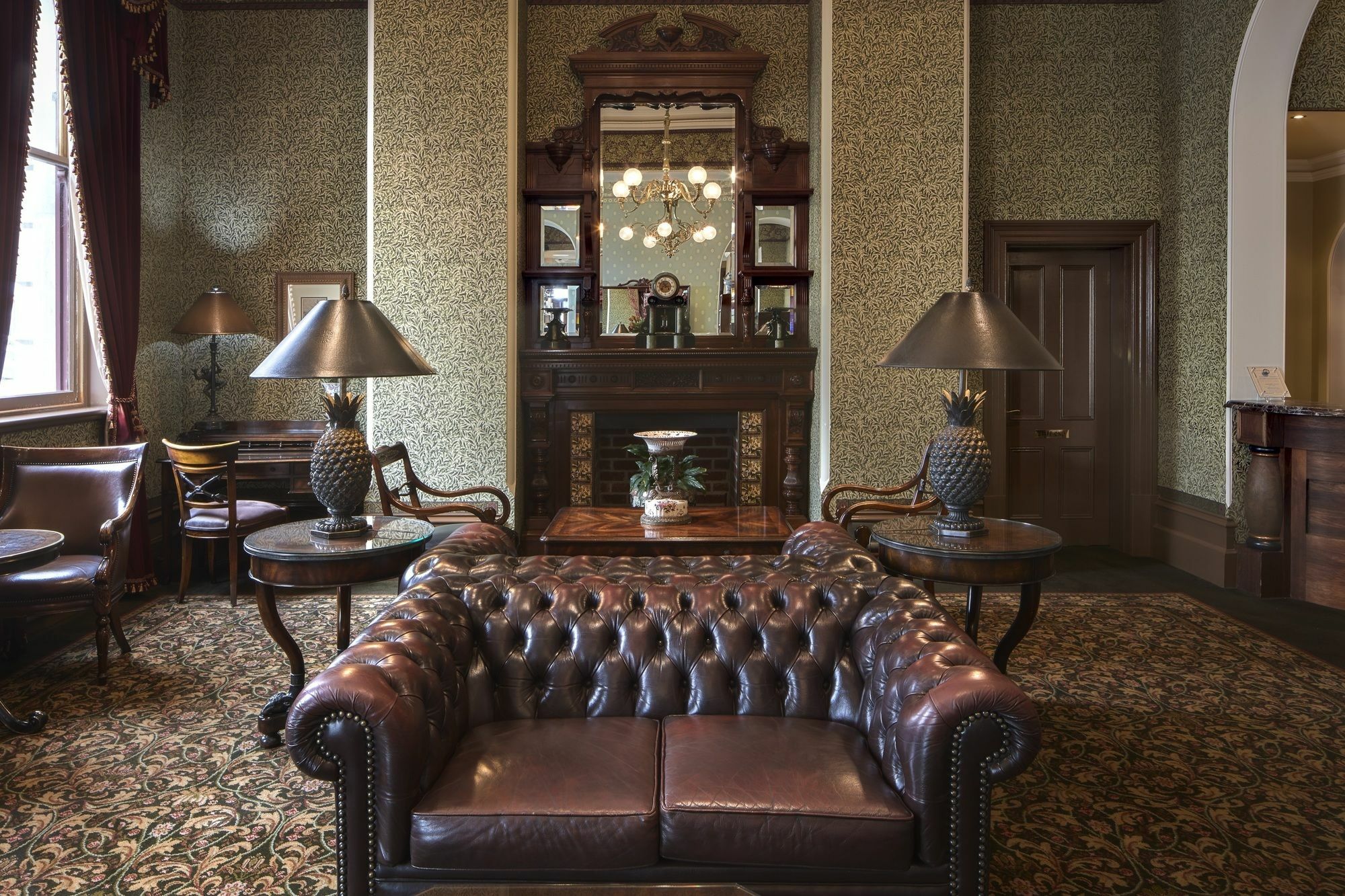 Craig'S Royal Hotel Ballarat Luaran gambar The library at the hotel