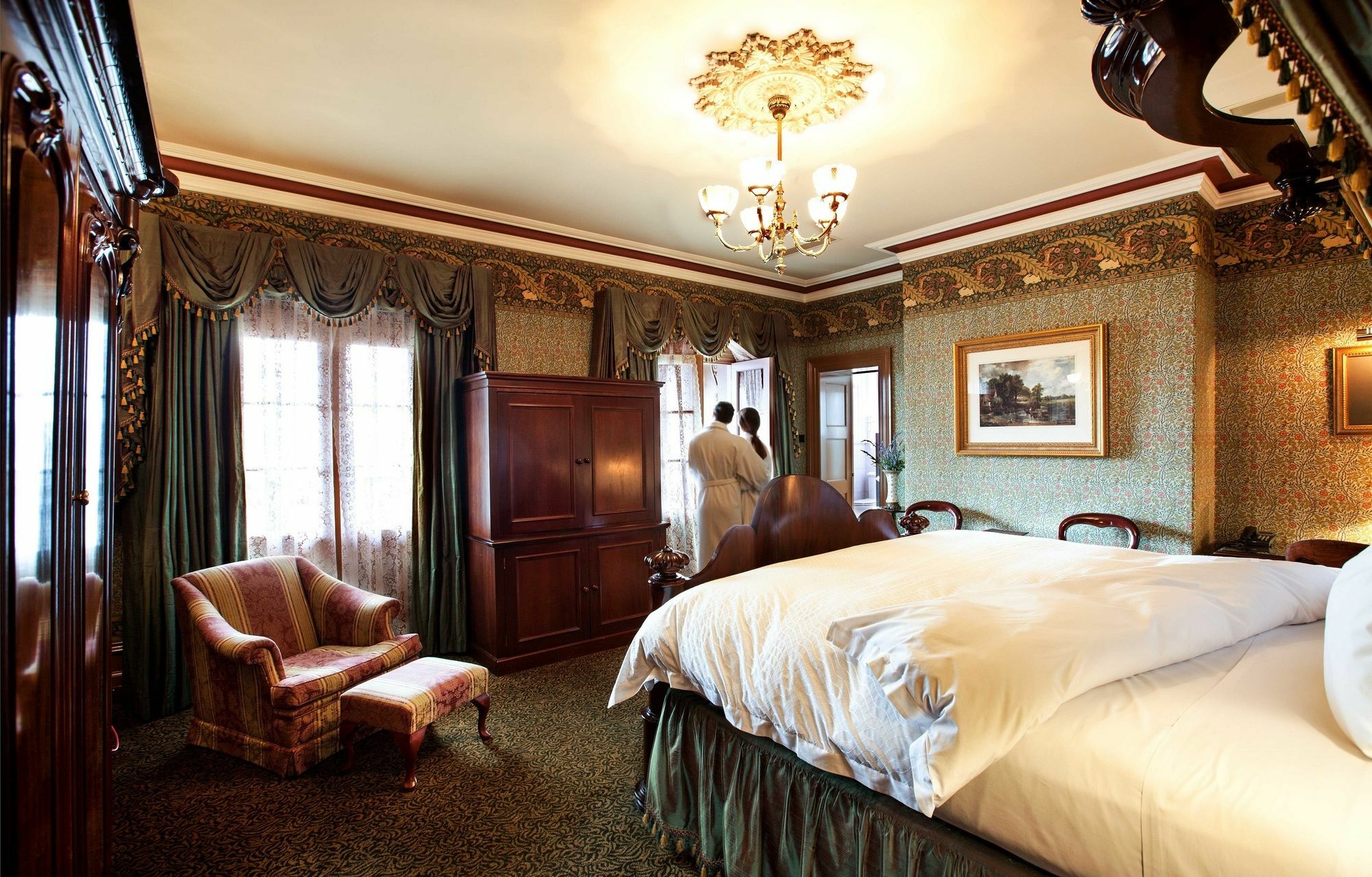 Craig'S Royal Hotel Ballarat Luaran gambar A guest room at the Hotel de Ville