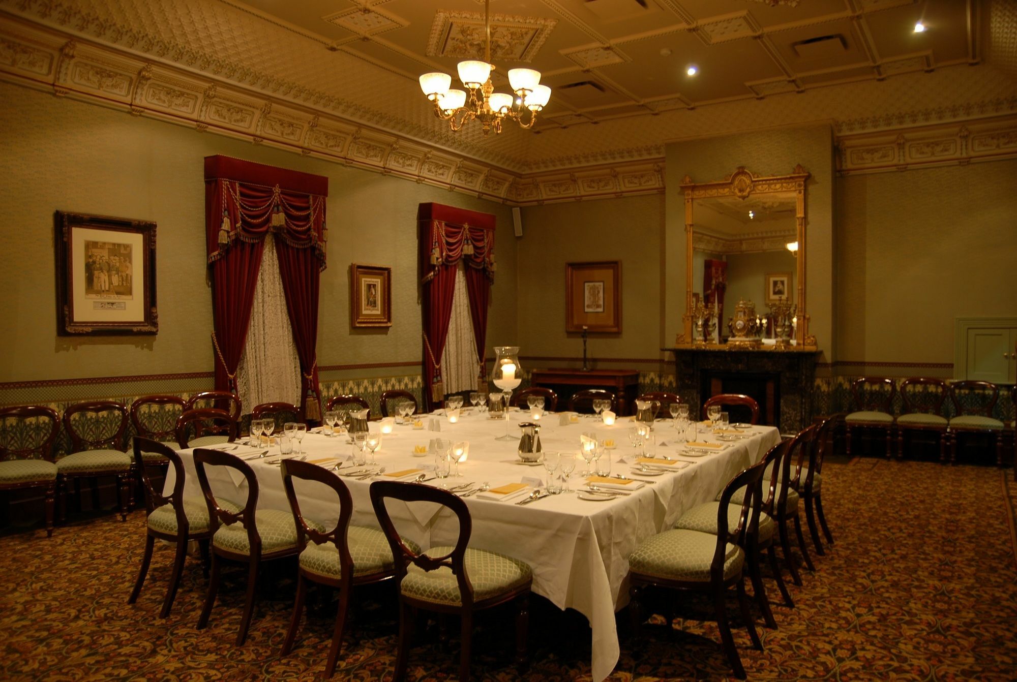 Craig'S Royal Hotel Ballarat Luaran gambar The dining room at the Governor's Residence
